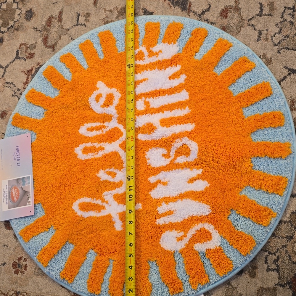 FOREVER 21 BRAND HOME ROUND "HELLO SUNSHINE" ORANGE & BLUE RUG 30" ROUND - Picture 9 of 10